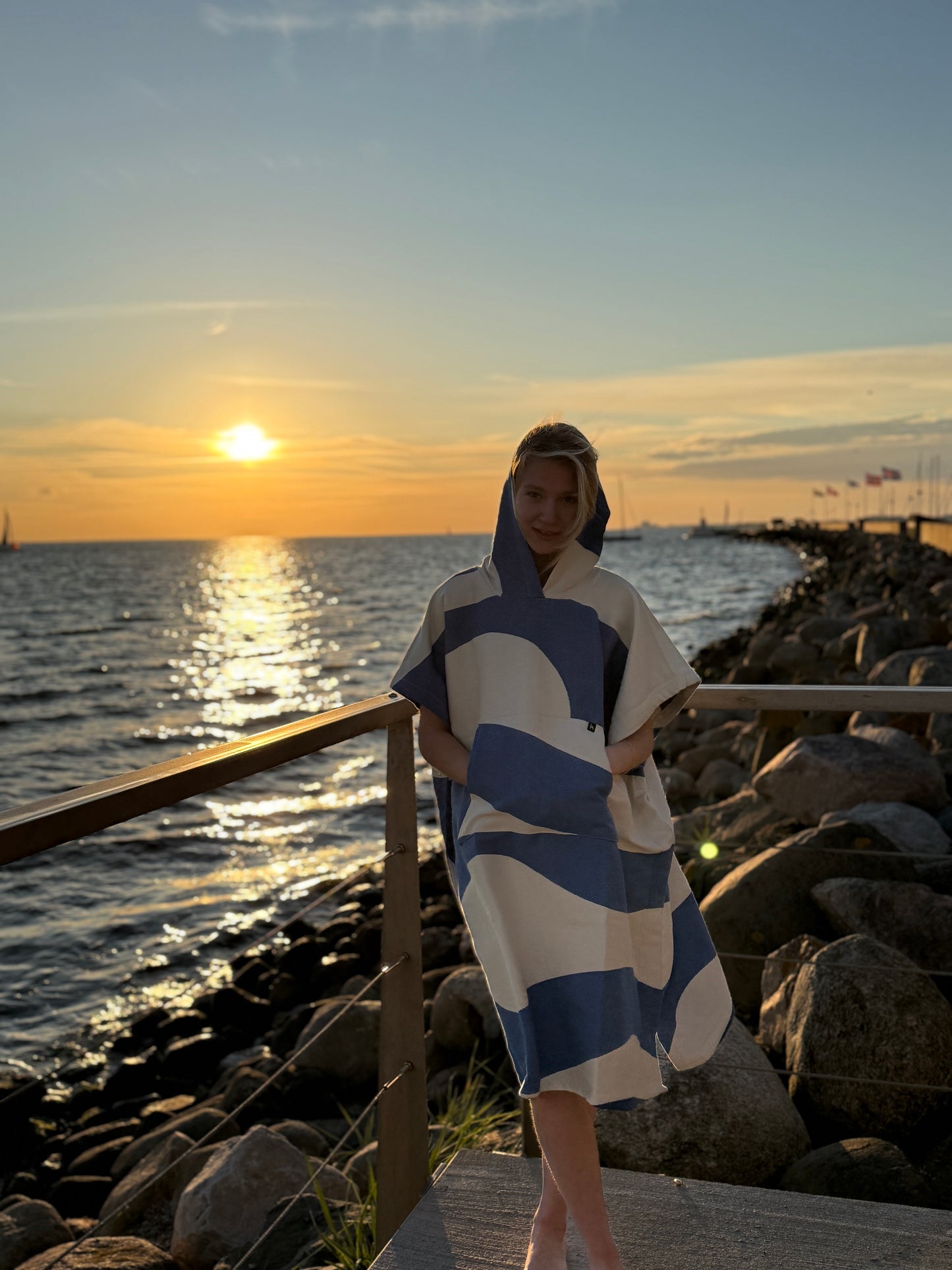 Badponcho Aether blå