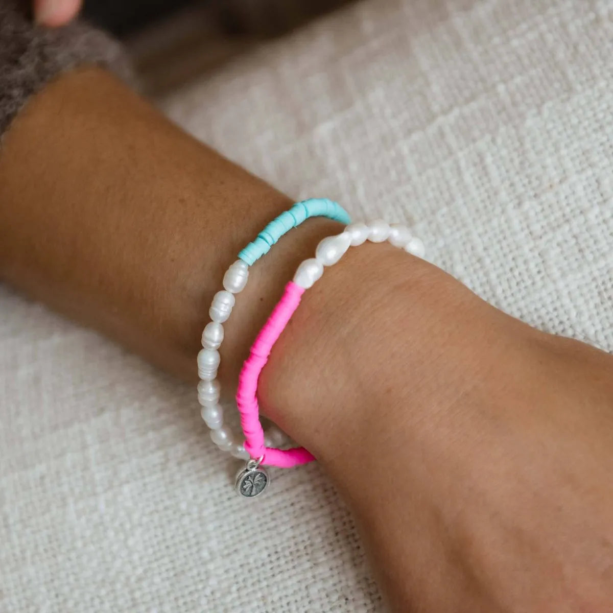 Armband Trawangan 2 färger