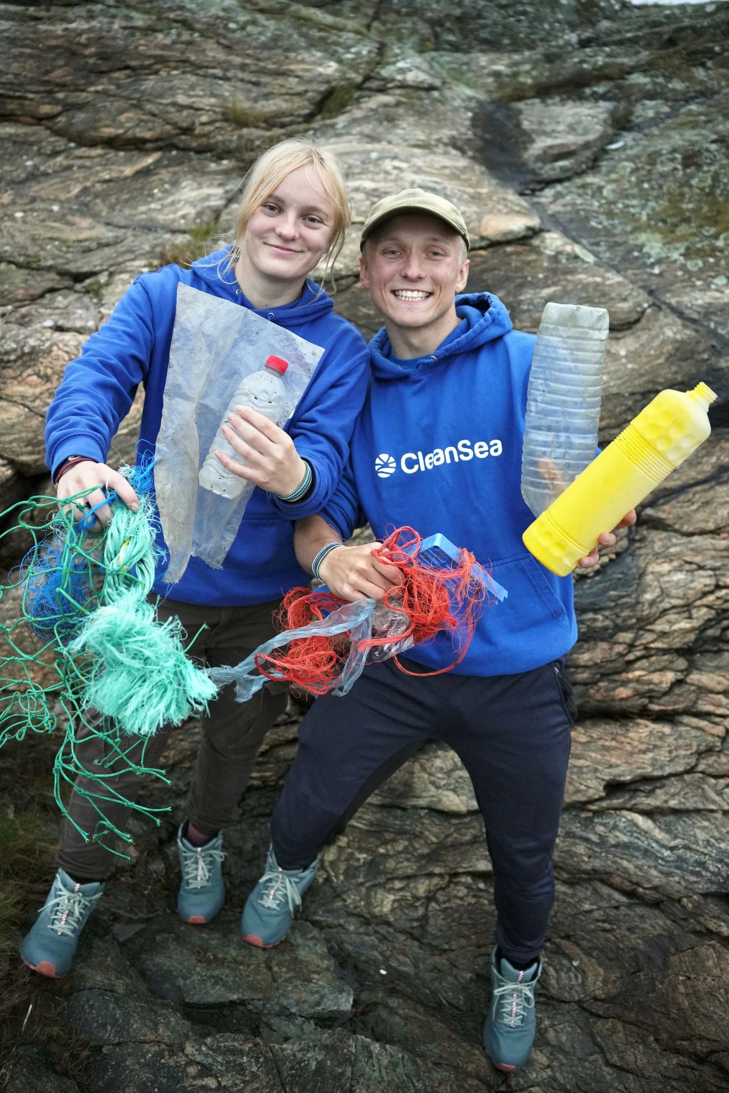 Actiontaker - Sea Blue/Sea Mint - Remove 1 kg of plastic!