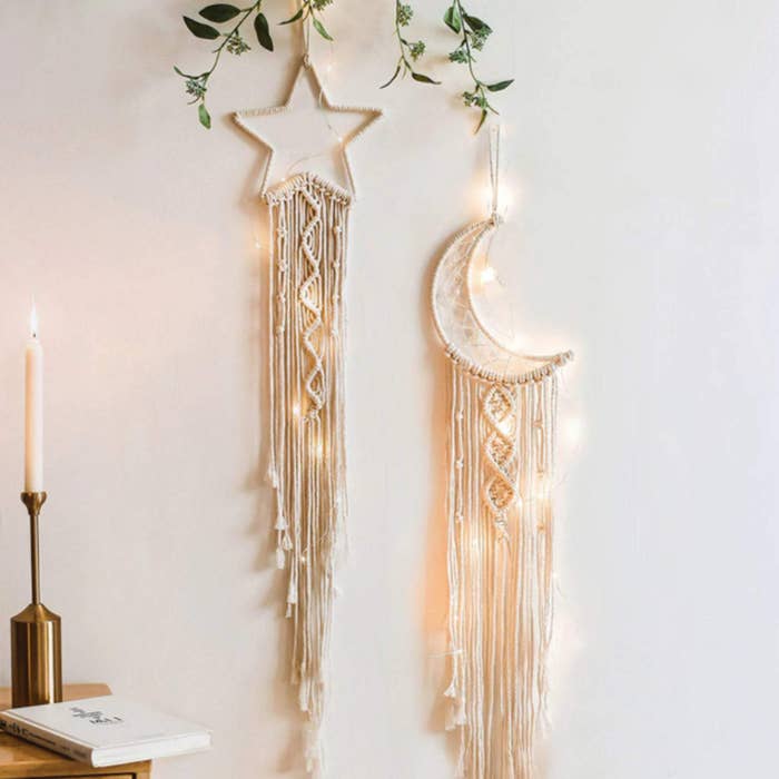 Macramé dreamcatcher