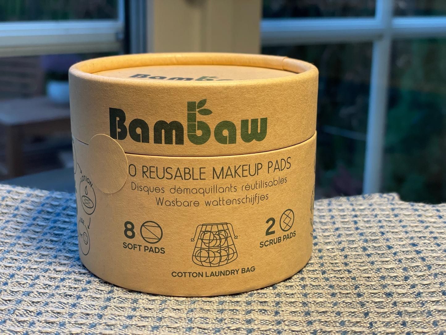 Makeup remover pads in box