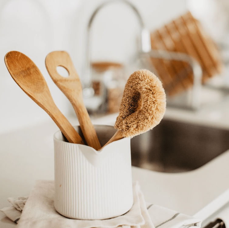 Bamboo dish brush